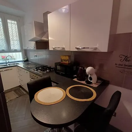 Domus Esquilino روما